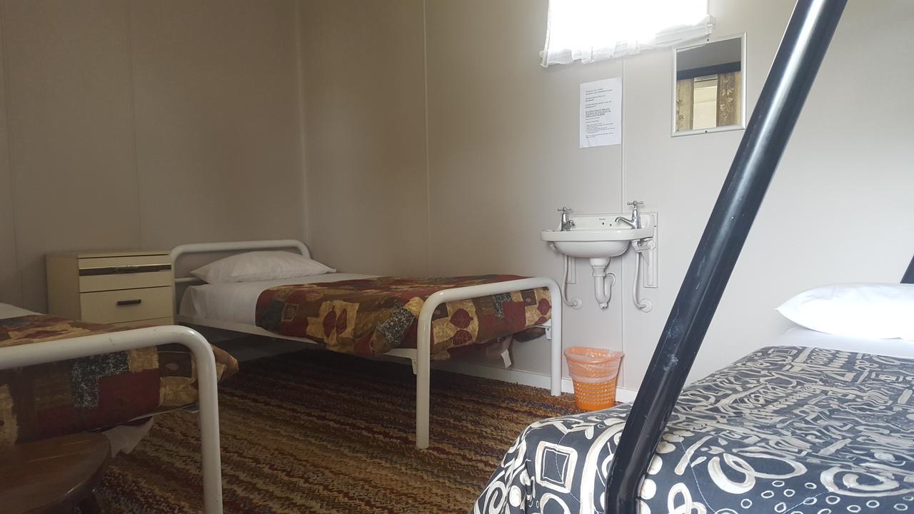 Tingle All Over Budget Accommodation Уолпол Екстериор снимка